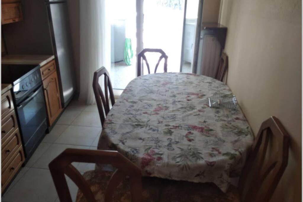 Debby'S Central Apartment كافالا المظهر الخارجي الصورة