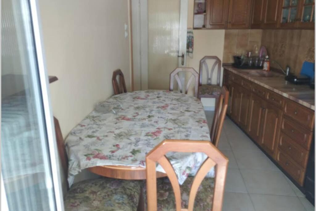 Debby'S Central Apartment كافالا المظهر الخارجي الصورة