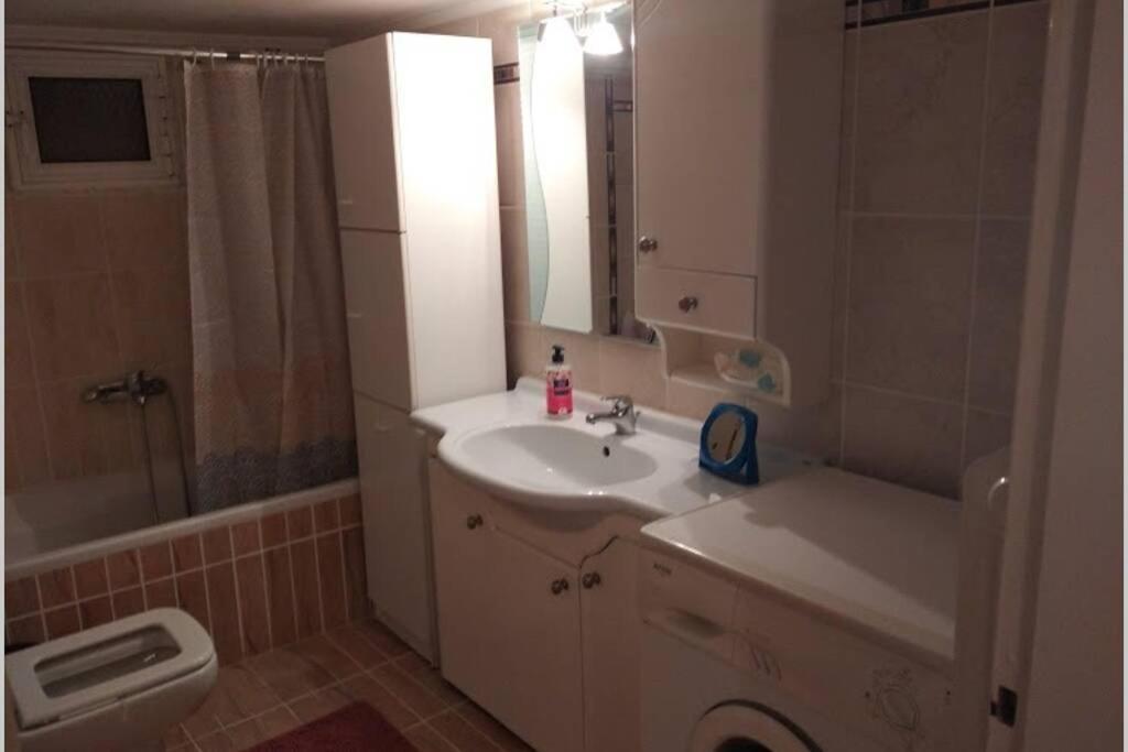 Debby'S Central Apartment كافالا المظهر الخارجي الصورة